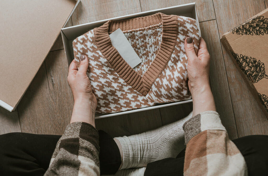 Pros & Cons of Providing a Return Label in the Box